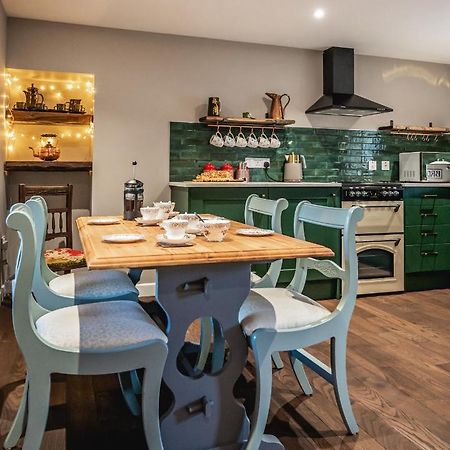 Luxury Cottage With Mountain View'S Cononbridge Eksteriør billede
