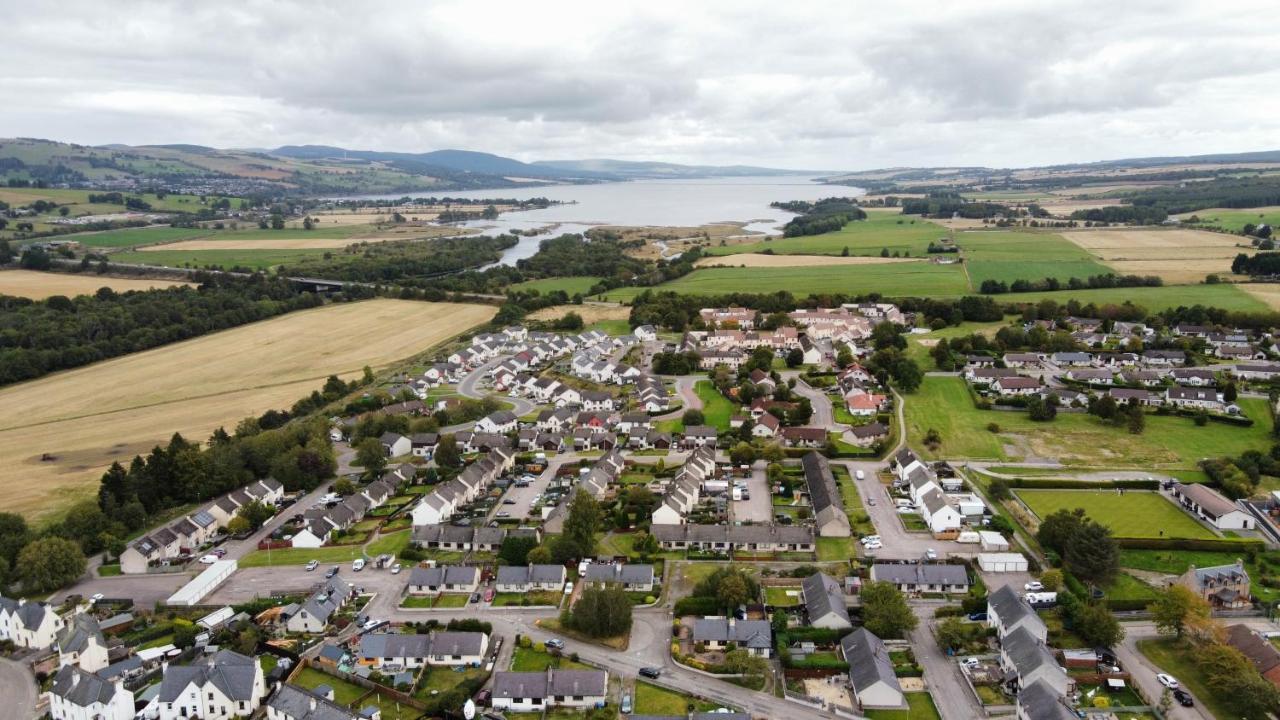 Luxury Cottage With Mountain View'S Cononbridge Eksteriør billede