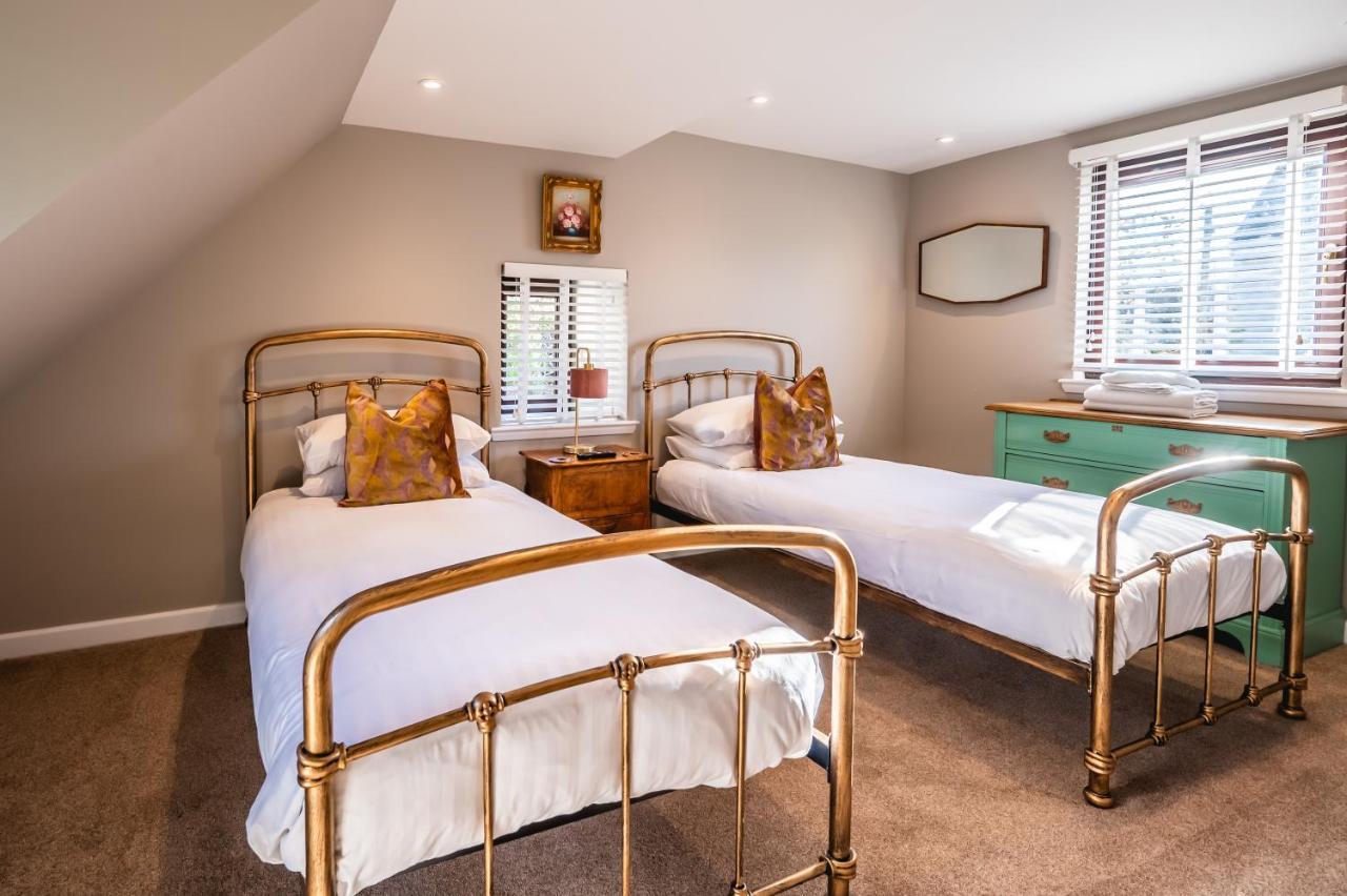 Luxury Cottage With Mountain View'S Cononbridge Eksteriør billede