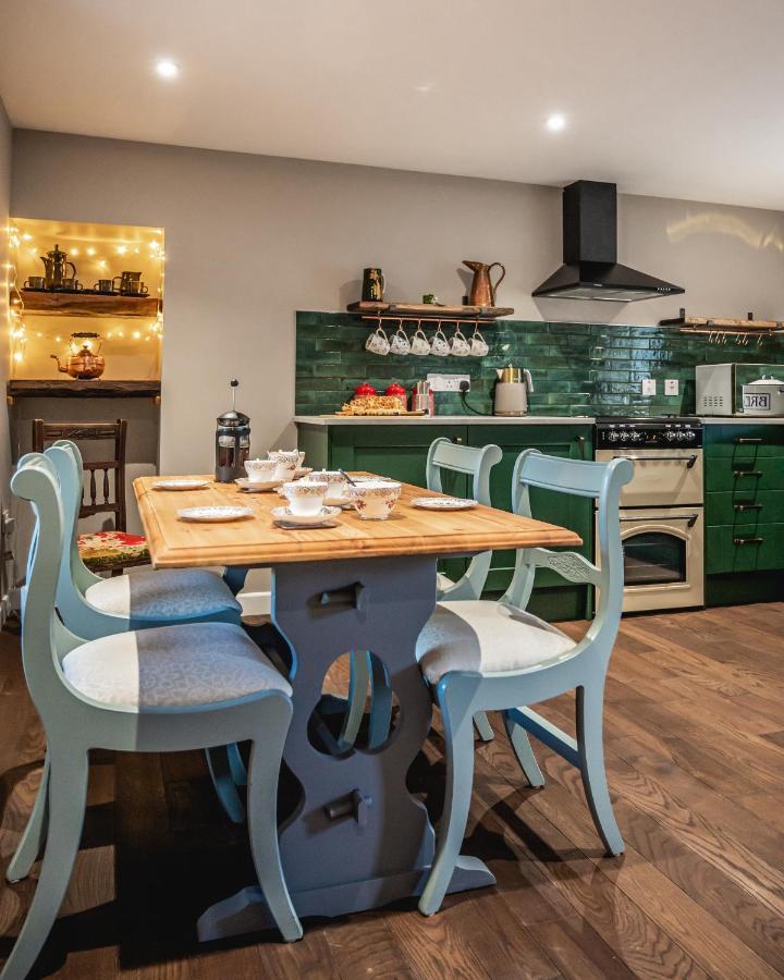 Luxury Cottage With Mountain View'S Cononbridge Eksteriør billede