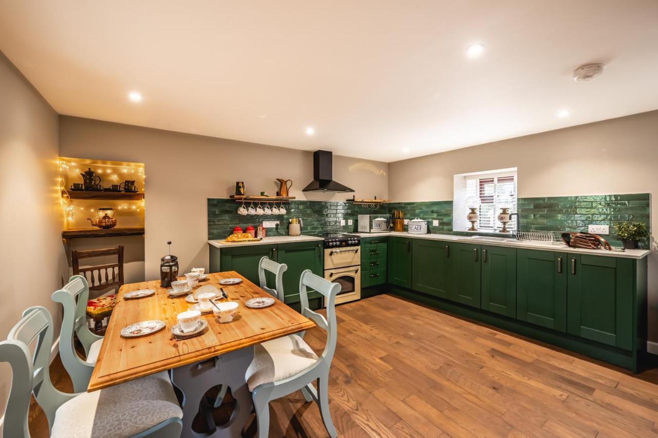 Luxury Cottage With Mountain View'S Cononbridge Eksteriør billede