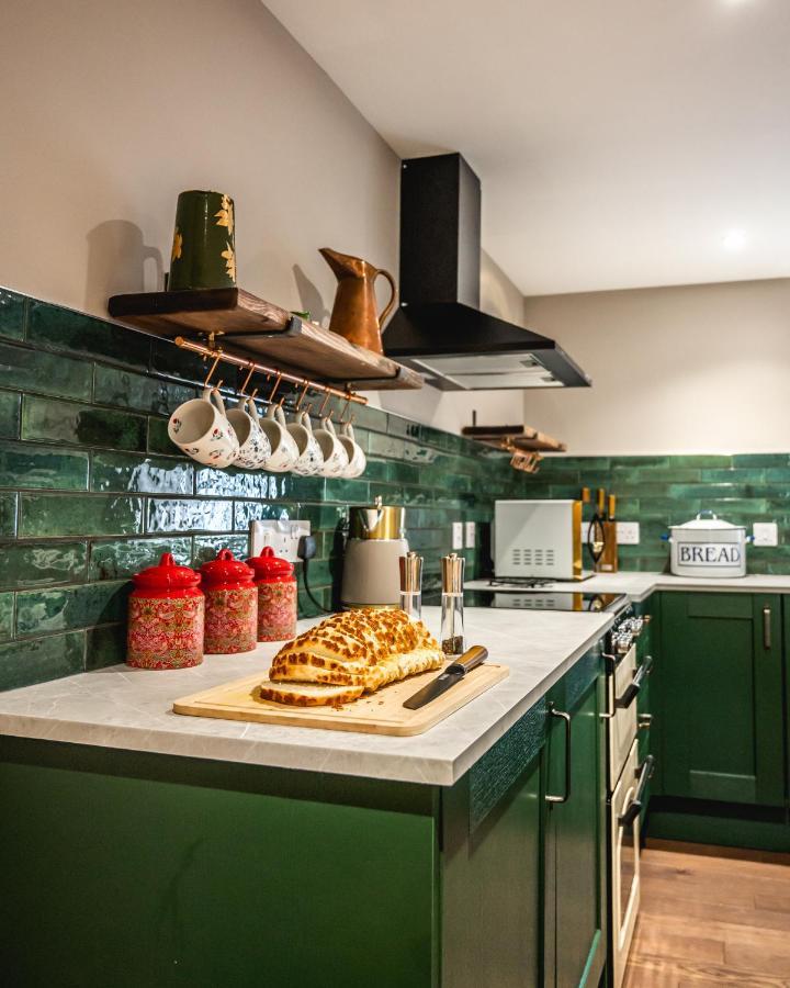 Luxury Cottage With Mountain View'S Cononbridge Eksteriør billede